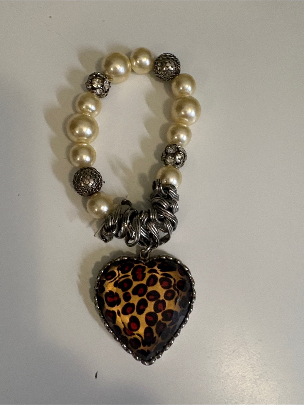 Pearl Beaded Bracelet with Leopard Heart Pendant - Cream & Brown
